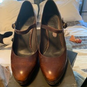 Sz 7 Staccato Brown Leather Mary Jane Pumps